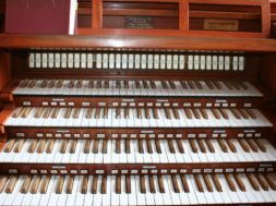 CHURCHORGANCONSOLE