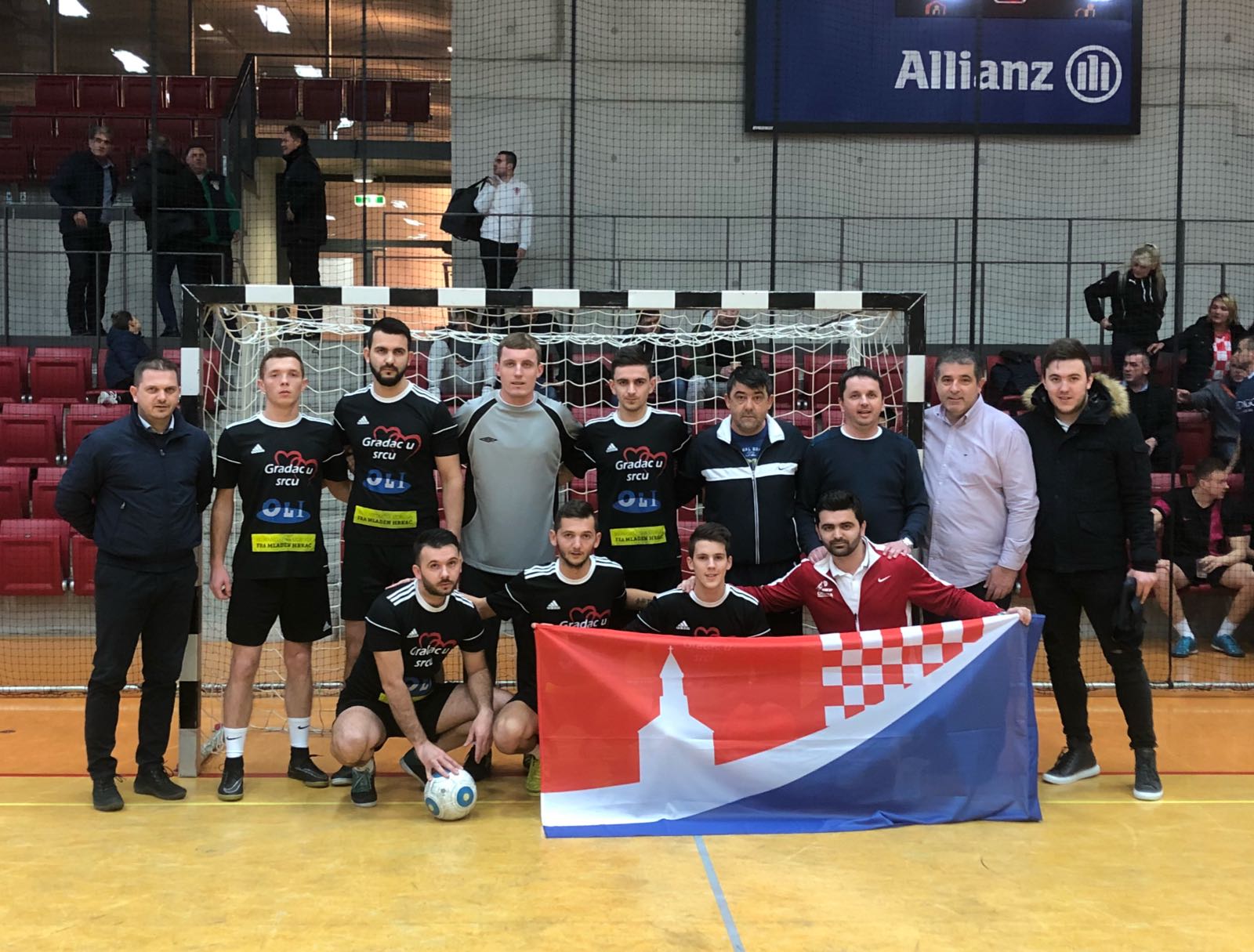 Momčad humanitarne udruge fra Mladen Hrkać na malonogometnom turniru Futsal Topas Z Cup u Stuttgart-u
