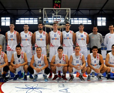 Momcad_siroki_2016