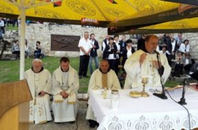 fratri_cerigaj_franciscan