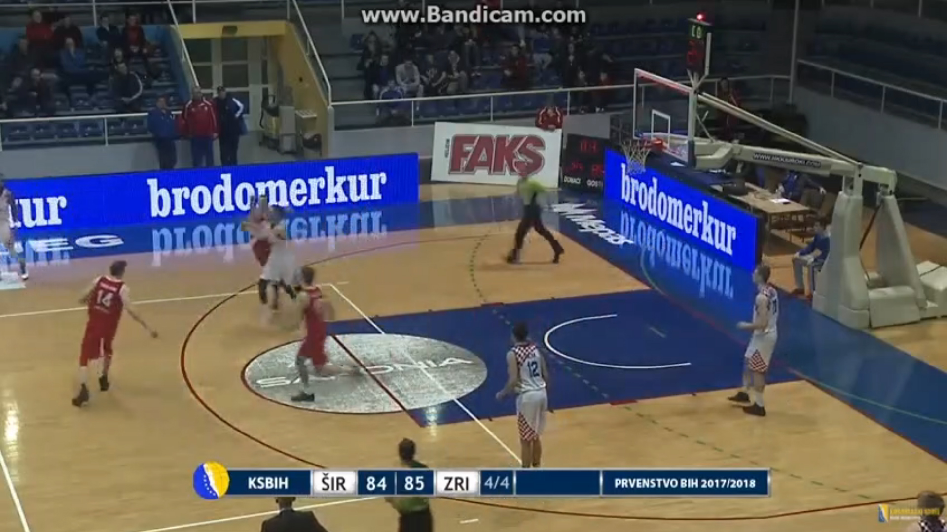 VIDEO: Mikulić sa zvukom sirene pogađa tricu za pobjedu Širokog