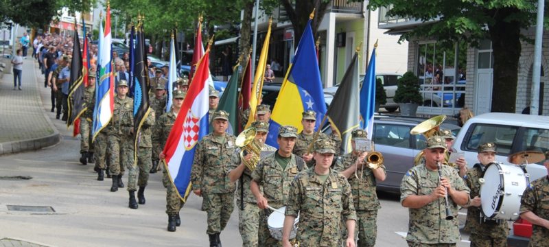 mimohod_htvatskih_branitečka_siroki_brijeg