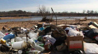 smeće uz rijeku Lištica Uzarići